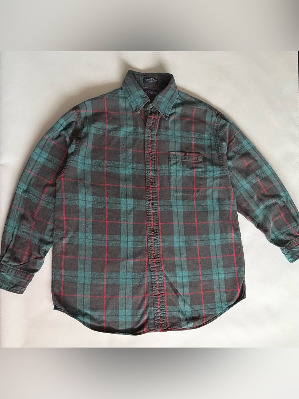 Roundtree & Yorke Green Red Plaid Flannel Button Down Shirt Size M